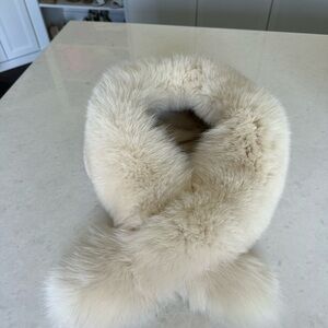 New!! White Fox Boa